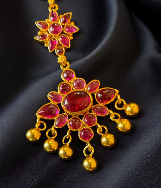 The Satva Silver Kemp Maang Tikka