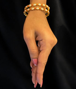 The Adviti Silver Pearl & Coral Bangle (Size/2.2/2.4/2.6/2.8)