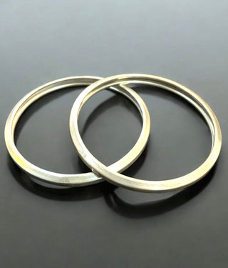 The Anuva Silver Plain Bangle - Single (Bright Silver/Size /2.2/2.4/2.6/2.8)