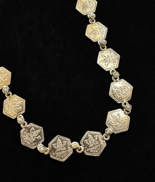 The Sadara Silver Lakshmi Pearl Kasumala Necklace (Oxidised)