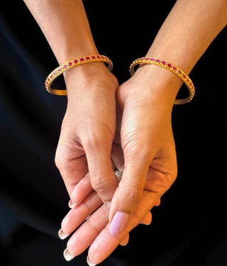 The Diya Silver Kempu Bangle-Single (Size 2.2/2.4/2.6/2.8)