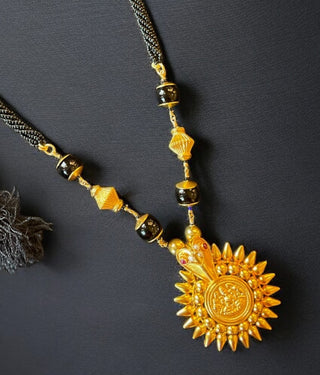 The Vineela Silver Pathak Jomaale Necklace