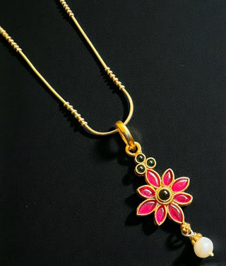 The Jahnvi Silver Kemp Pendant & Earrings