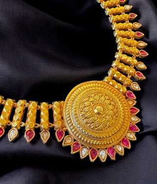 The Avni Silver Necklace & Earrings