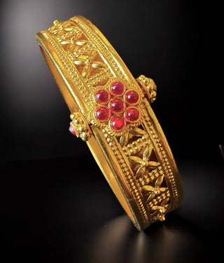 The Atyukti Silver Antique Openable Bracelet-Single (Size/2.2/2.4/2.6/2.8)