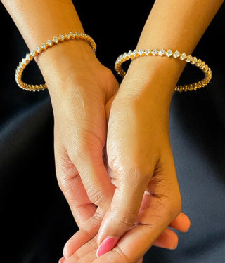 The Vaibhava Silver Solitaire Bangle -Single (Size 2.2/2.4/2.6/2.8)