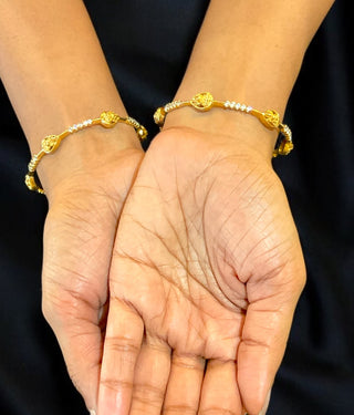 The Purvi Diamond Lakshmi Silver Bangle-Single (Size 2.6)