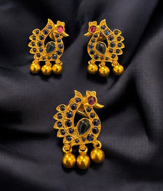 The Lasaka Silver Peacock Blue Kemp Pendant Set