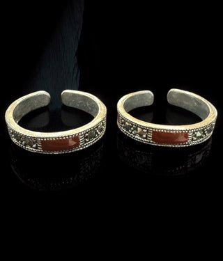 The Stavya Silver Marcasite Toe-Rings (Red)