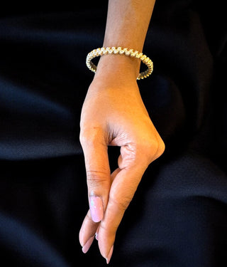 The Vriddhi Silver Traditional Close Setting Diamond Bangle -Single (Size 2.6)