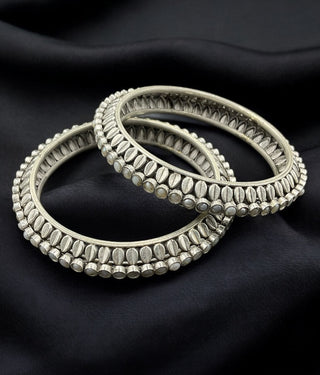 The Moti Tode Silver Pearl Bangle- Single (Oxidised-Size/2.2/ 2.4/2.6/2.8)