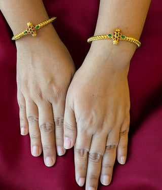 The Amuda Antique Silver Golusu Bracelet -Single(Red/Green /Size 2.2/2.4/2.6/2.8)