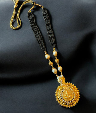 The Manyata Silver Pearl Pathak Jomaale Necklace