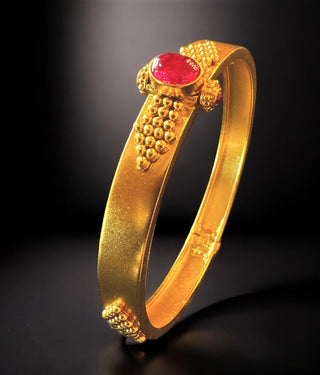 The Mrinalini Silver Antique Openable Pearl Bracelet-Single (Size/2.2/2.4/2.6/2.8)