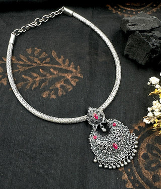 The Tisva Silver Filigree Necklace (Oxidised)