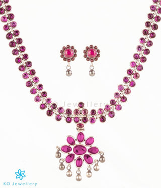 The Nivi Addige Silver Necklace (Red/Oxidised)