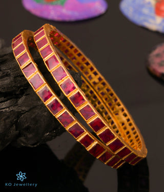 The Aikya Silver Kemp Bangle- Single (Red/Size 2.2/2.4/2.6/2.8)