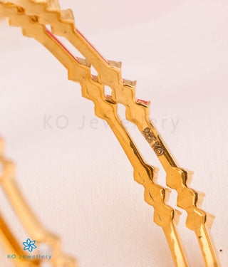 The Abhushana Silver Solitaire Bangle-Single (Size 2.6)