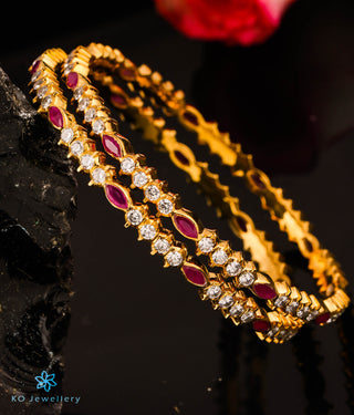 The Niyati Silver Solitaire Bangle-Single (Size 2.4/2.6)