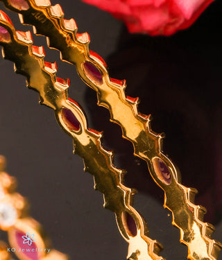 The Niyati Silver Solitaire Bangle-Single (Size 2.4/2.6)