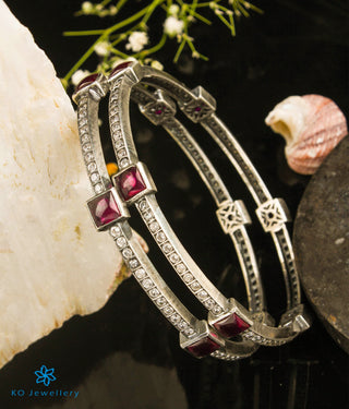 The Deeksha Silver Kempu Bangle (Oxidised/Size 2.2/2.4/2.6/2.8)
