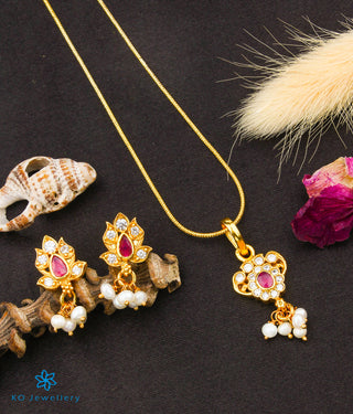 The Saatvika Silver Kemp Pendant Set