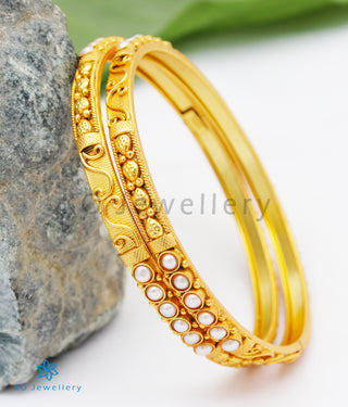 The Aadya Silver Pearl Bangle-Single (Size 2.2/2.4/2.6/2.8)