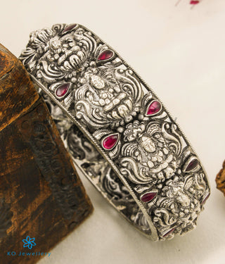 The Navya Silver Lakshmi Nakkasi Bangle- Single (Oxidised/Size 2.2/2.4/2.6/2.8)
