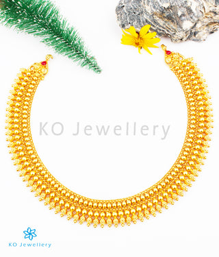 The Sampige Silver Necklace & Earrings